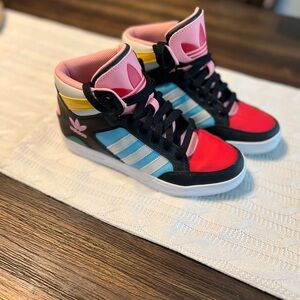 Adidas Girl’s High Top shoes 5